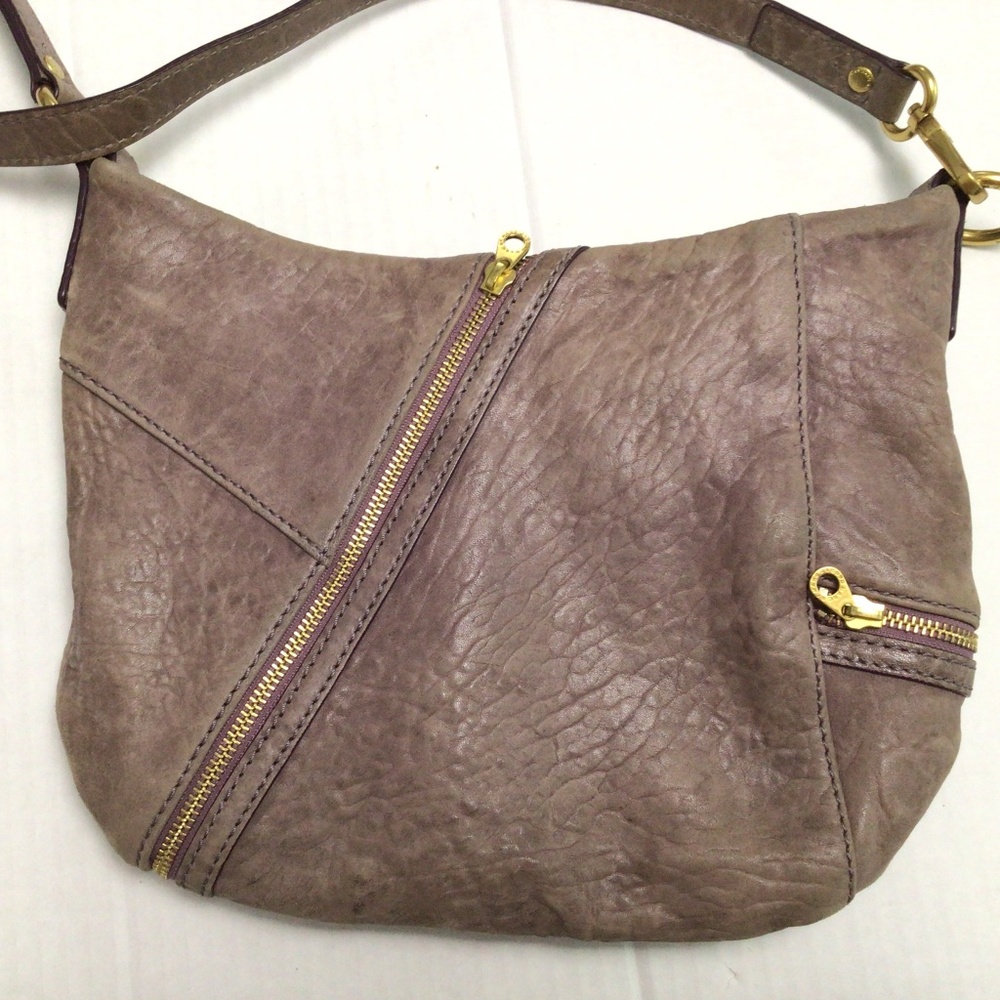 Marc Jacobs Mauve Taupe Leather Crossbody Bag with Gold Hardware - Picture 3 of 7